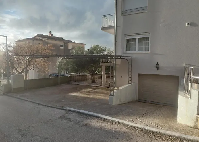 Omis Dream House