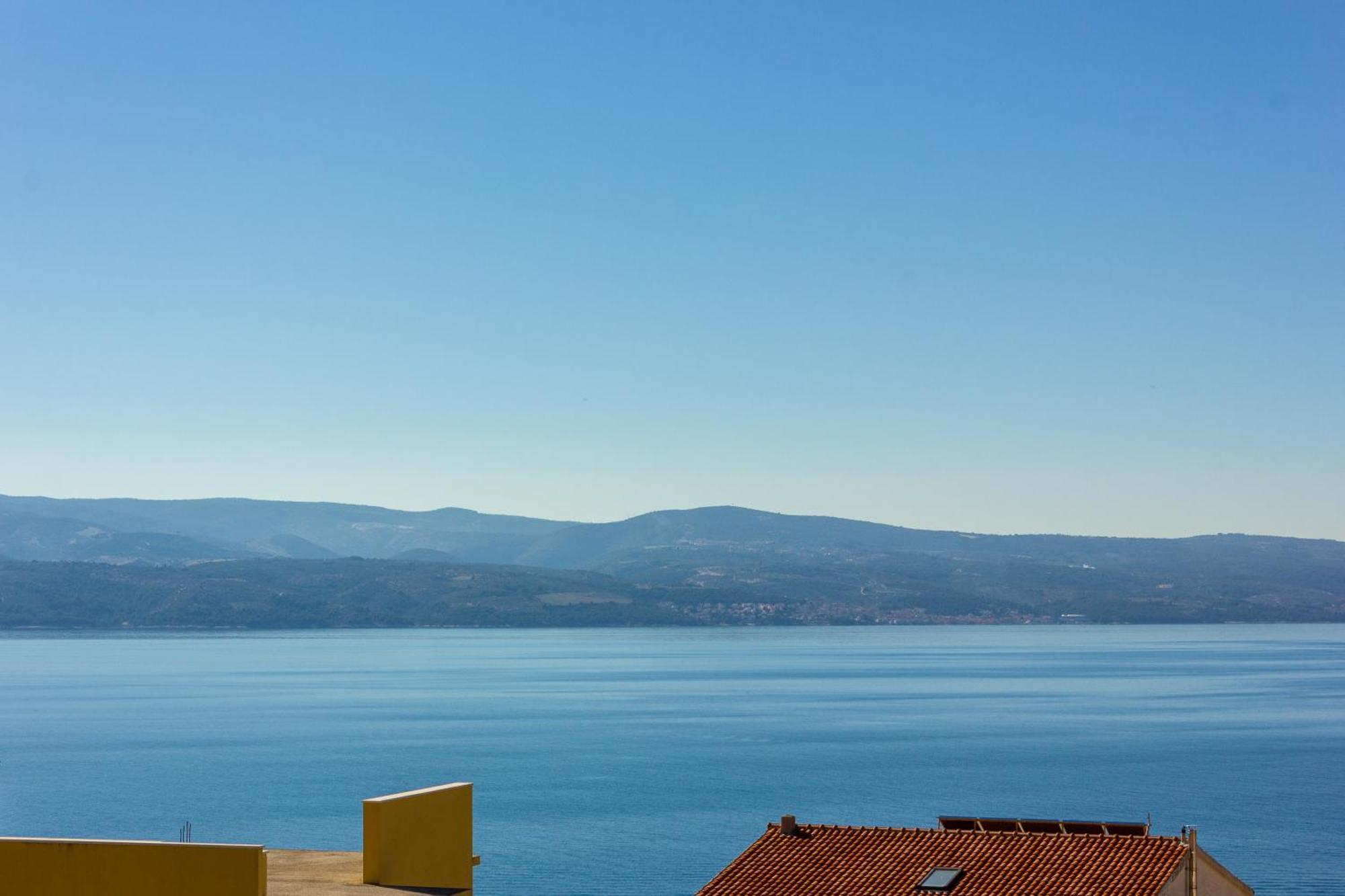 Dream House * Omis